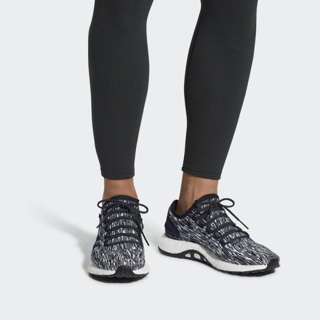 SEPATU LARI ADIDAS Pureboost