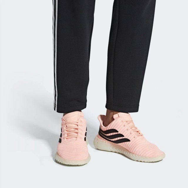 SEPATU SNEAKERS ADIDAS Sobakov