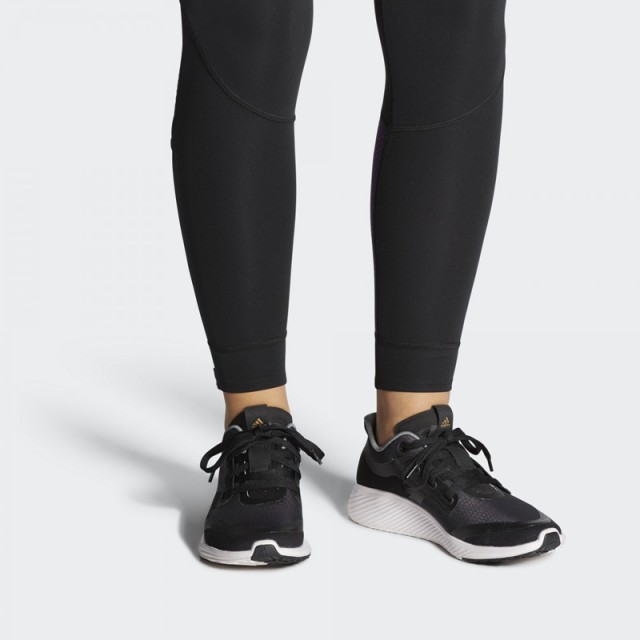 SEPATU LARI ADIDAS Wmns Edge Lux Clima 2