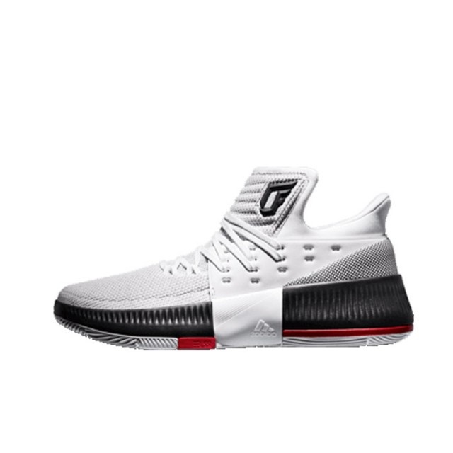 SEPATU BASKET ADIDAS Dame 3