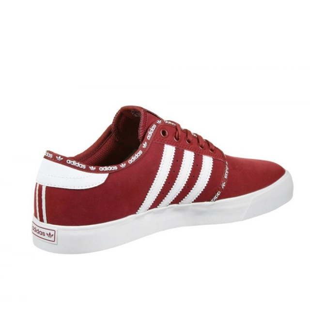 SEPATU SNEAKERS ADIDAS Seeley