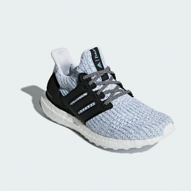 SEPATU LARI ADIDAS Wmns Ultraboost Parley