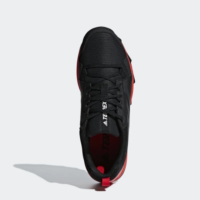 SEPATU TRAIL ADIDAS Terrex Tracerocker