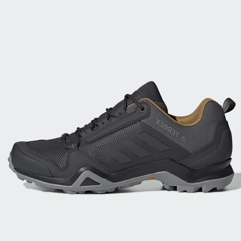 SEPATU TRAIL ADIDAS Terrex AX3