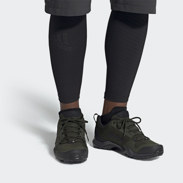SEPATU TRAIL ADIDAS Terrex AX3