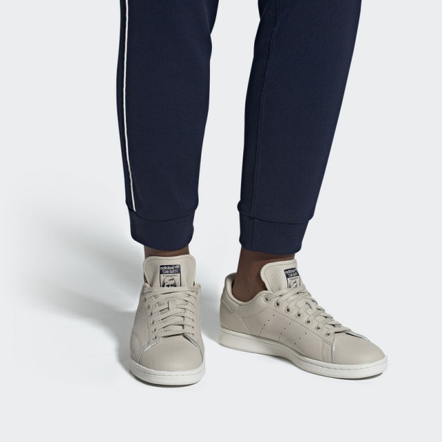 SEPATU SNEAKERS ADIDAS Stan Smith