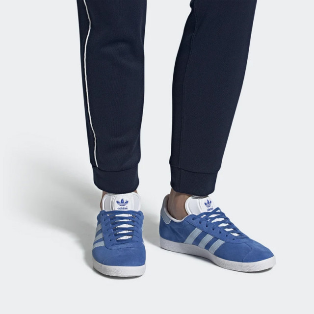 SEPATU SNEAKERS ADIDAS Gazelle
