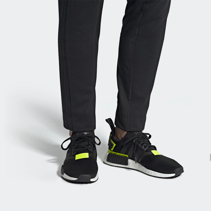NMD_R1 foto 2