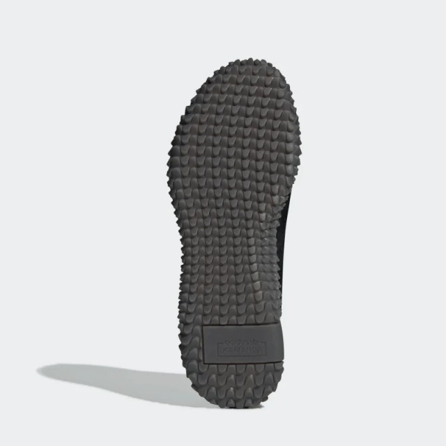 SEPATU SNEAKERS ADIDAS Kamanda 01