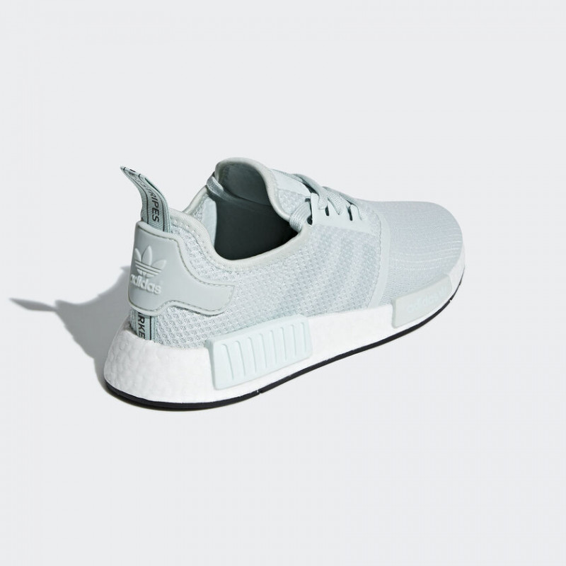 Sepatu Sneakers Adidas Wmns Nmd_r1 Vapour Green
