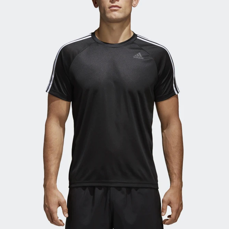 BAJU TRAINING ADIDAS D2M 3-Stripes Tee