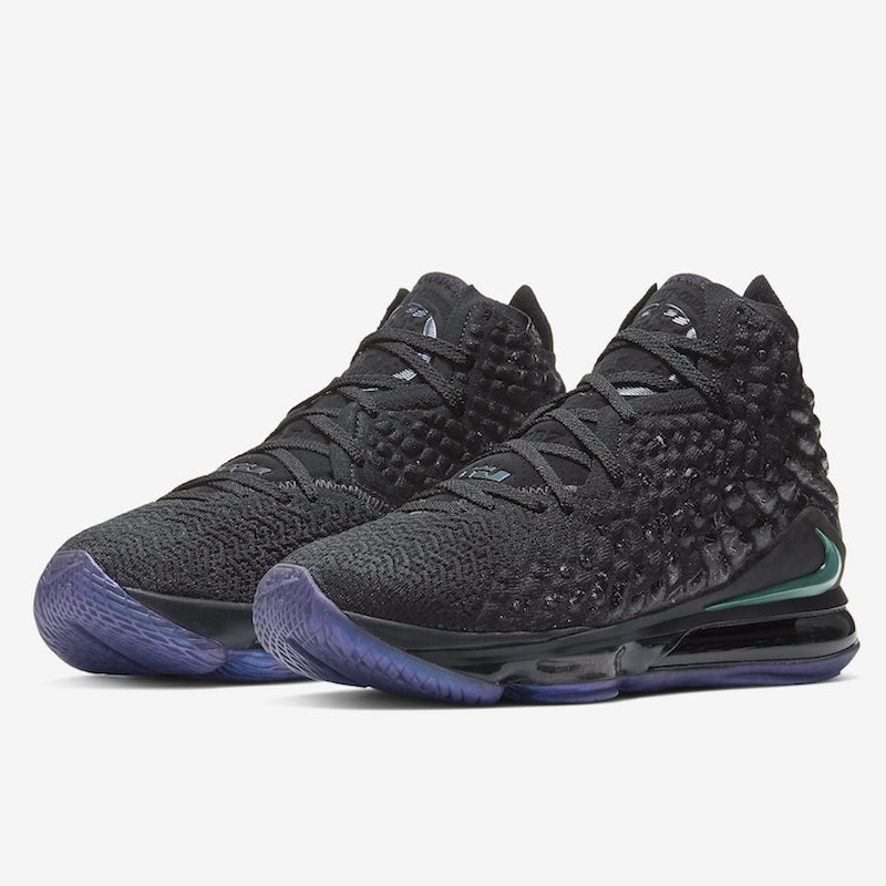 SEPATU BASKET NIKE Lebron 17
