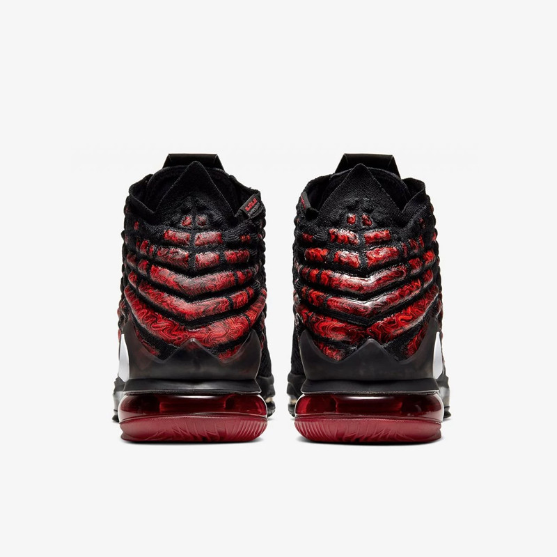 SEPATU BASKET NIKE Lebron 17