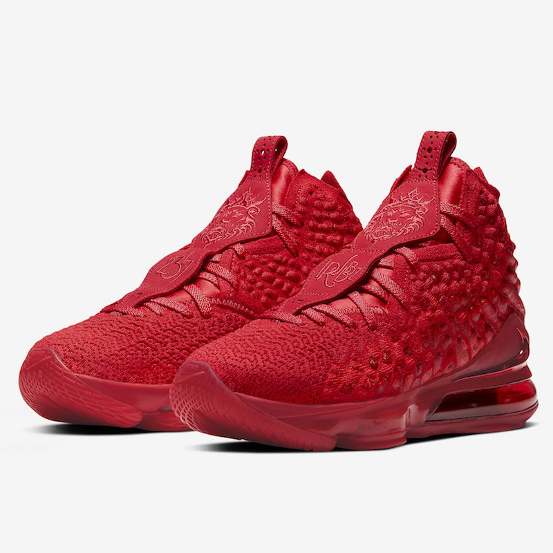 SEPATU BASKET NIKE Lebron 17