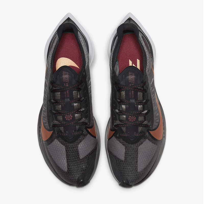 SEPATU LARI NIKE Wmns Zoom Gravity Icon Clash
