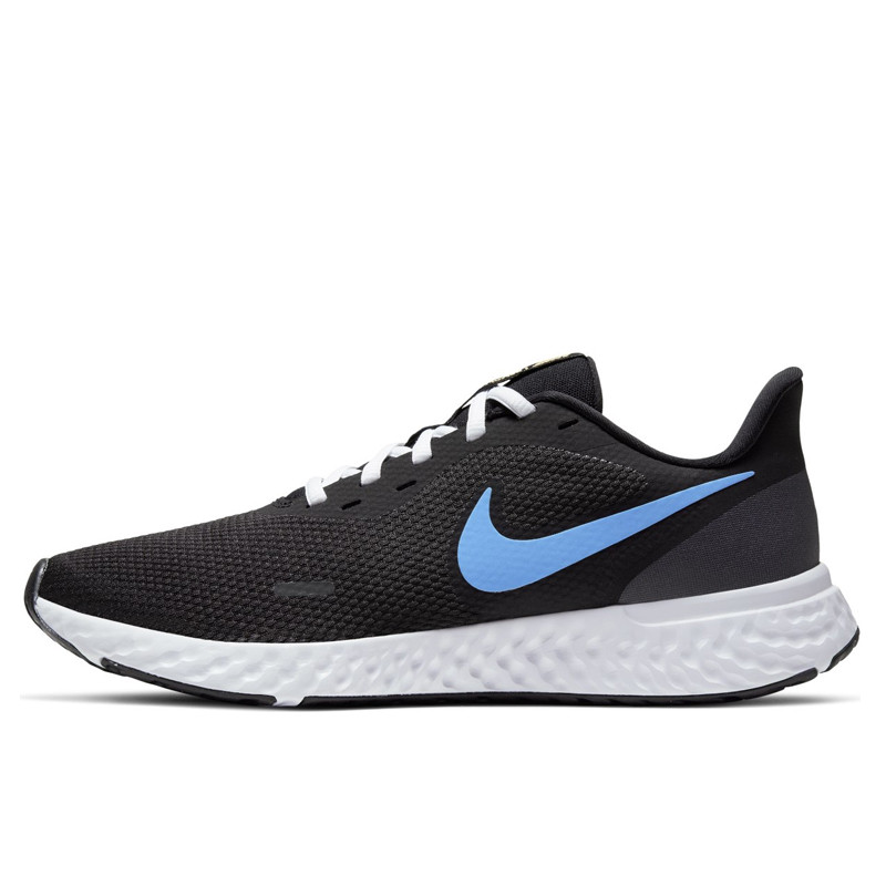 SEPATU LARI NIKE Revolution 5