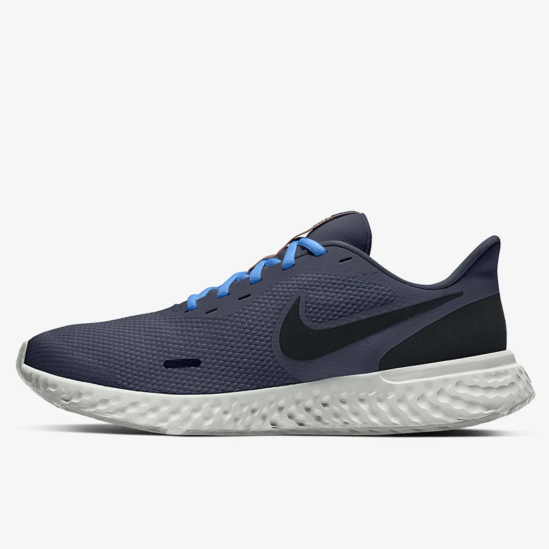 SEPATU LARI NIKE Revolution 5