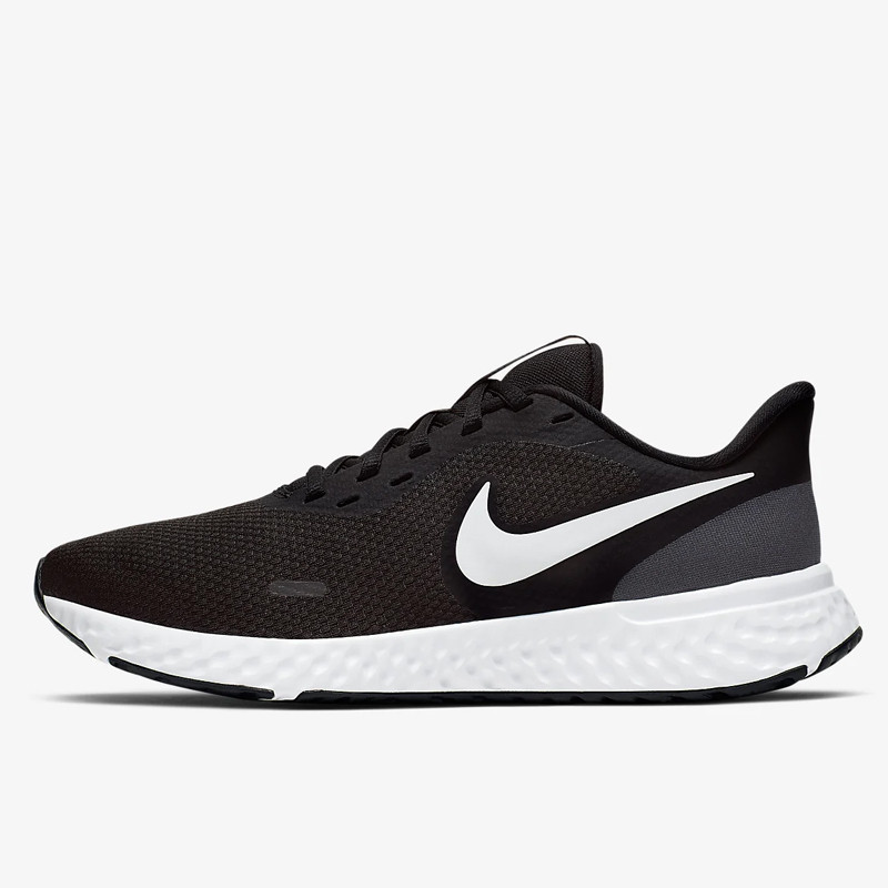 SEPATU LARI NIKE Wmns Revolution 5