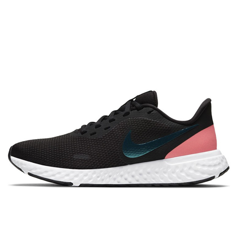 SEPATU LARI NIKE Wmns Revolution 5