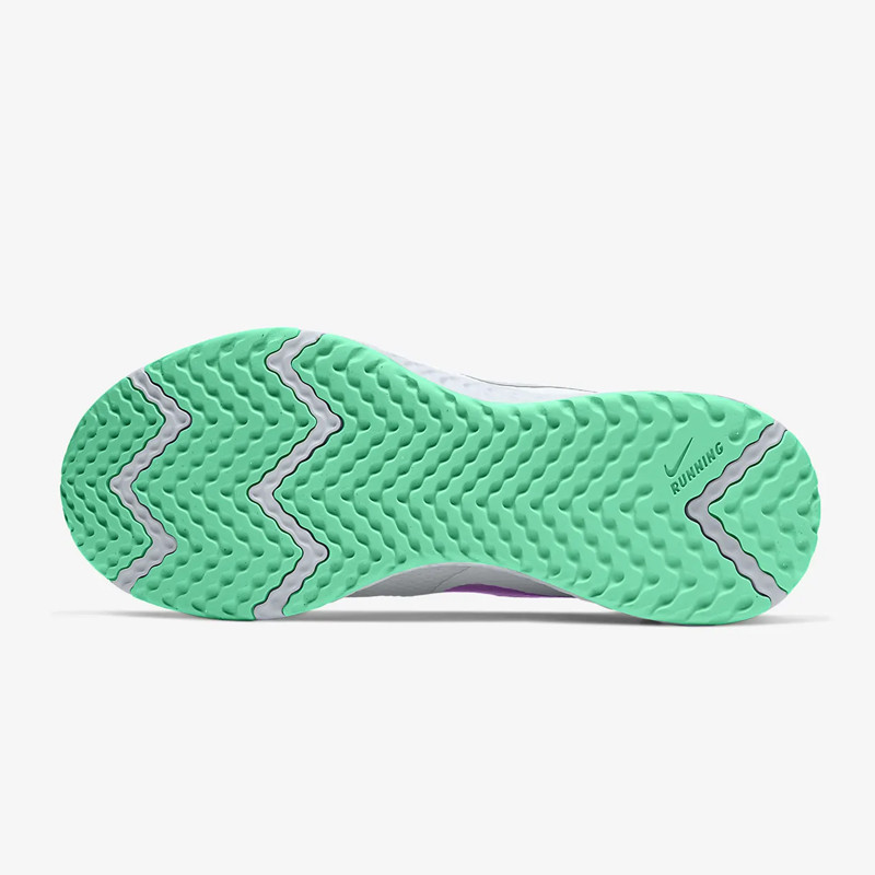 SEPATU LARI NIKE Wmns Revolution 5