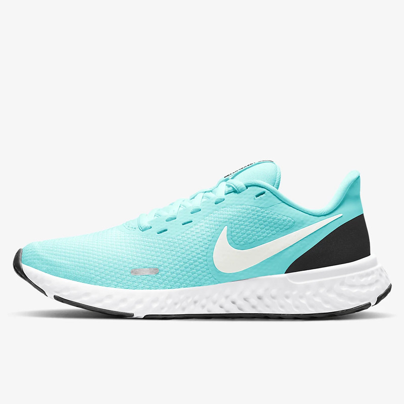SEPATU LARI NIKE Wmns Revolution 5