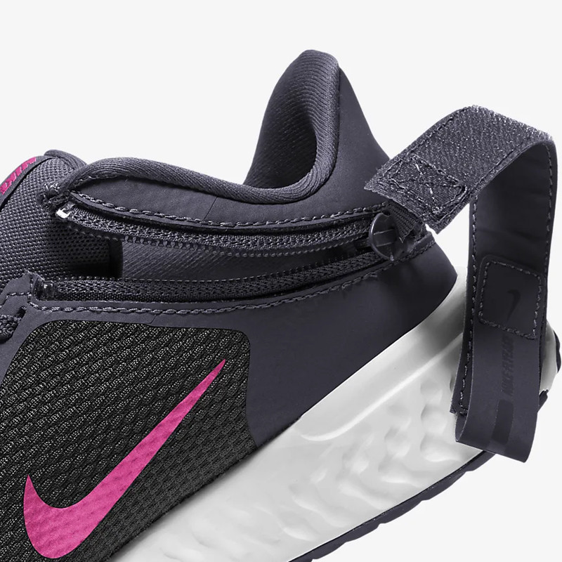 Wmns Revolution 5 FlyEase foto 2