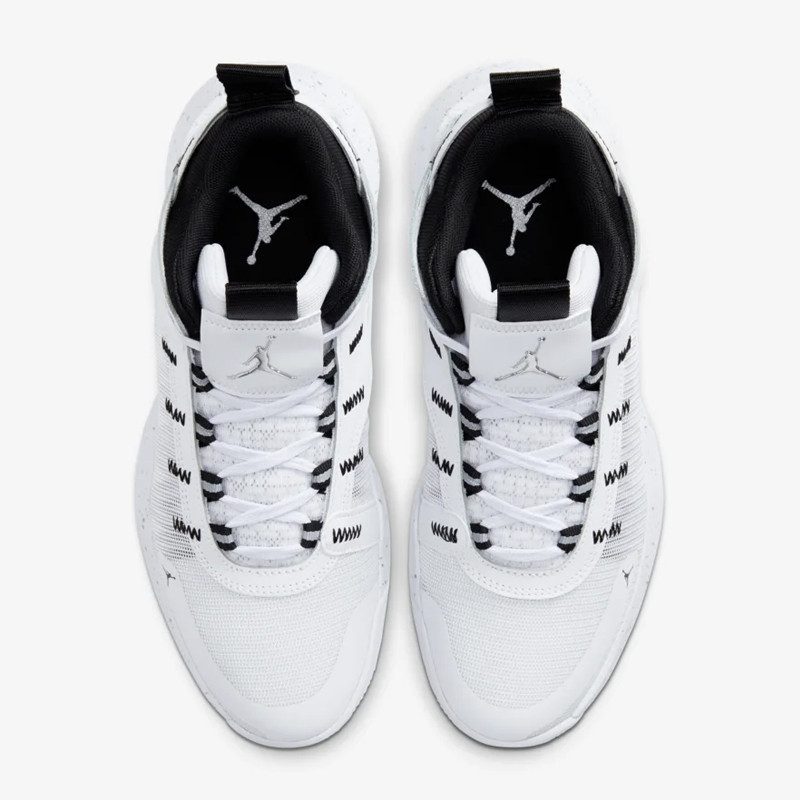 SEPATU BASKET AIR JORDAN Jumpman 2020 PF