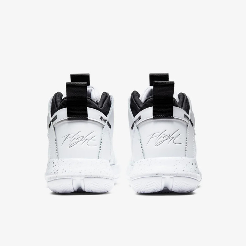 SEPATU BASKET AIR JORDAN Jumpman 2020 PF