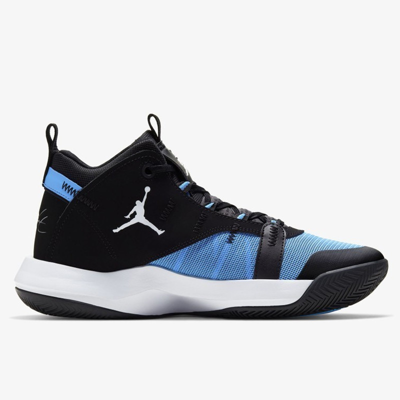 SEPATU BASKET AIR JORDAN Jumpman 2020 PF