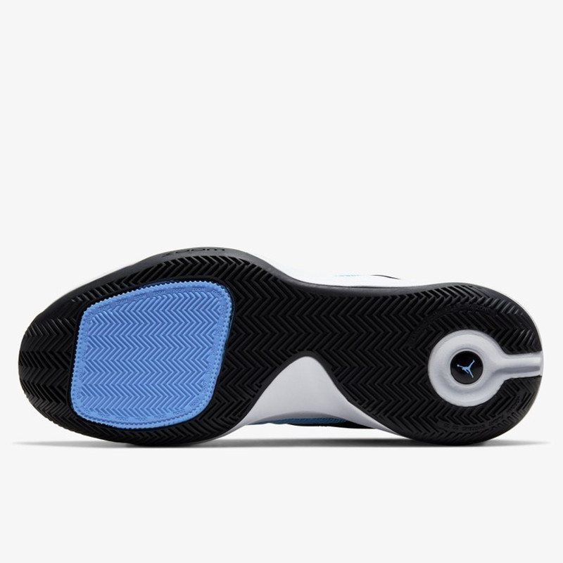 SEPATU BASKET AIR JORDAN Jumpman 2020 PF