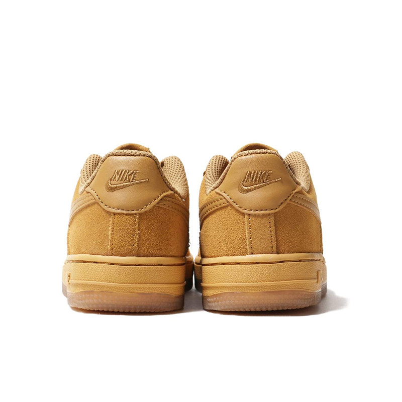 SEPATU SNEAKERS NIKE Air Force 1 LV8 3 PS