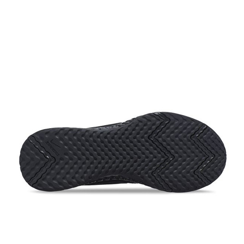 SEPATU LARI NIKE Revolution 5 BG