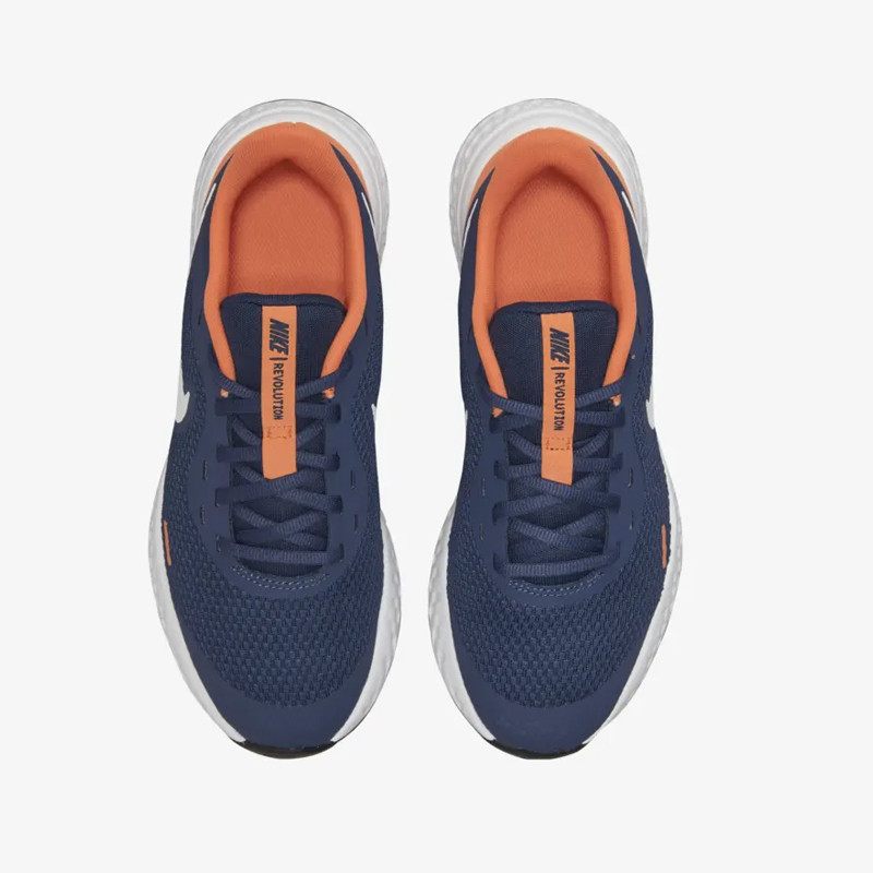 SEPATU LARI NIKE Revolution 5 GS