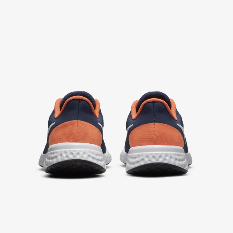 SEPATU LARI NIKE Revolution 5 GS
