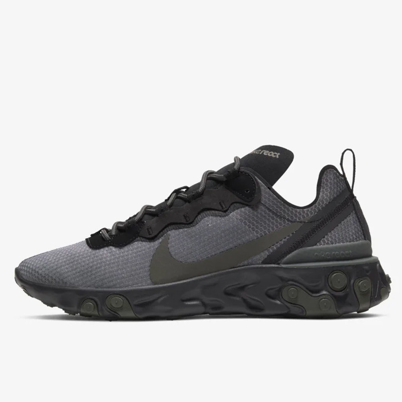 SEPATU SNEAKERS NIKE React Element 55