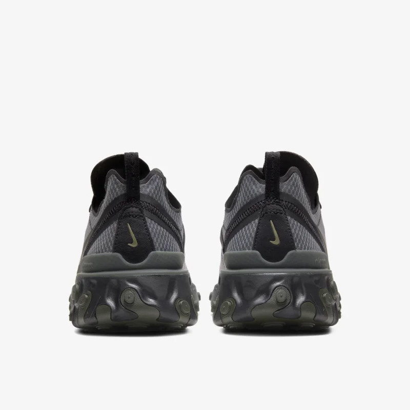SEPATU SNEAKERS NIKE React Element 55