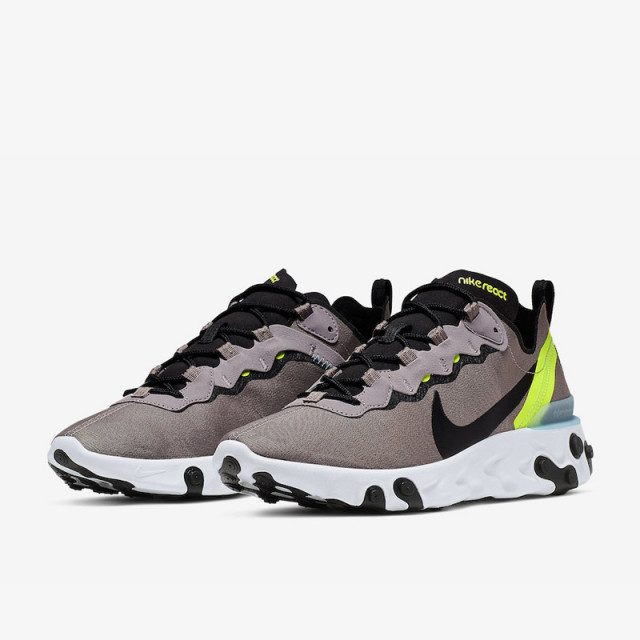 SEPATU SNEAKERS NIKE React Element 55 