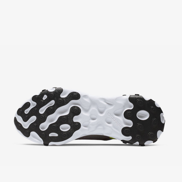 SEPATU SNEAKERS NIKE React Element 55 