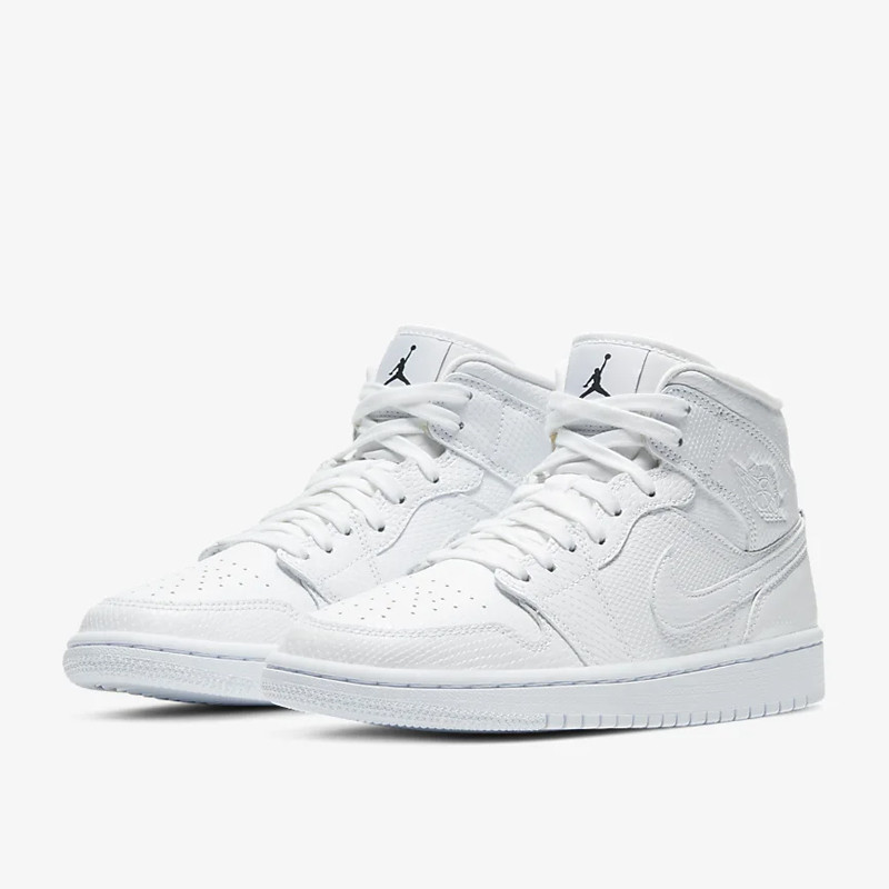 SEPATU BASKET AIR JORDAN Wmns Aj 1 Mid