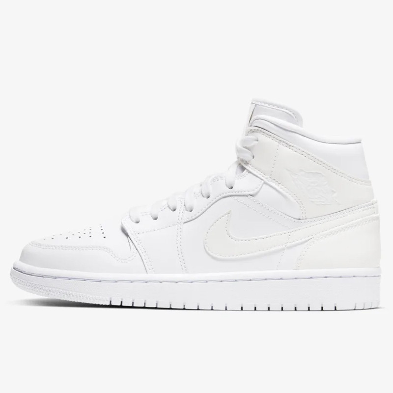 Sepatu Basket Air Jordan Wmns Aj Mid Triple White