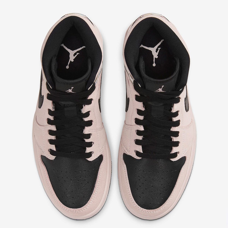 SEPATU BASKET AIR JORDAN Wmns Aj 1 Mid