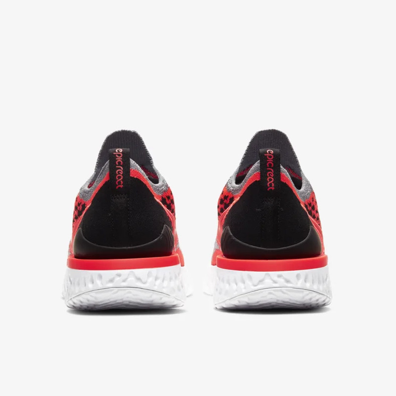 SEPATU LARI NIKE Epic React Flyknit 2