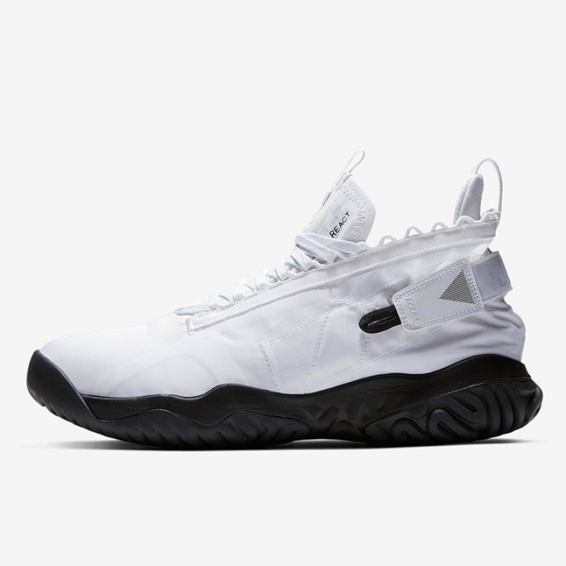 SEPATU BASKET AIR JORDAN Proto React