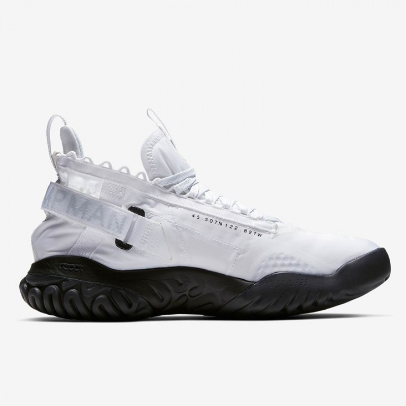 SEPATU BASKET AIR JORDAN Proto React