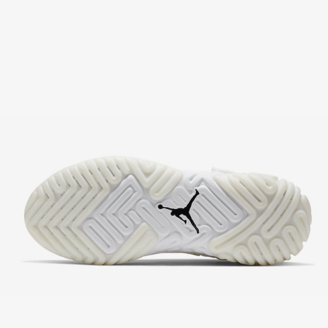 SEPATU BASKET AIR JORDAN Proto React