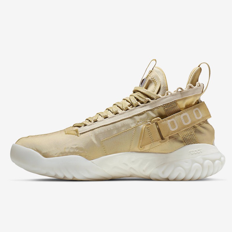 SEPATU BASKET AIR JORDAN Proto React