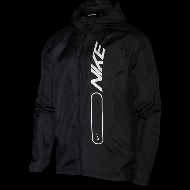 BAJU TRAINING NIKE Essential Flash Hooded Jacket