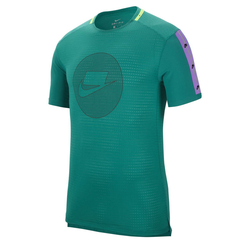 BAJU LARI NIKE Wild Run Running Tee