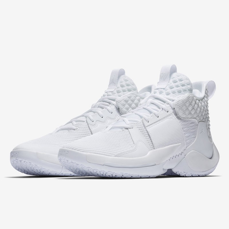 SEPATU BASKET AIR JORDAN Why Not Zer0.2