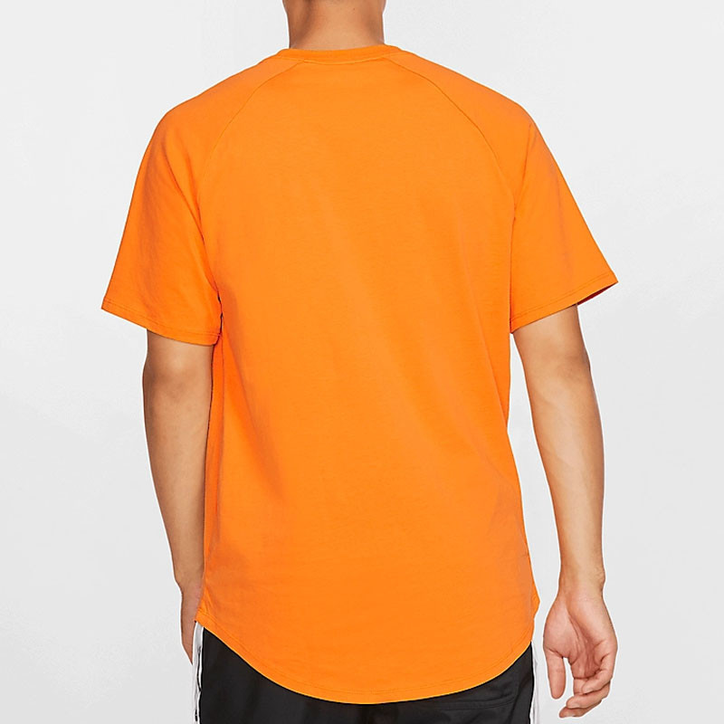 BAJU SNEAKERS NIKE Sportswear Tee